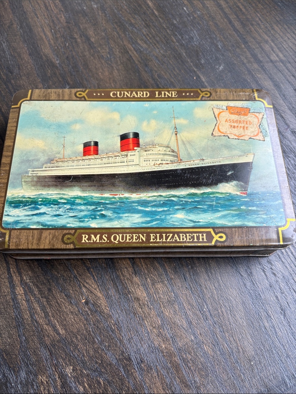 Vintage Edward Sharp & Sons souvenir tin, Cunard Line, England, 9x5.5x1.5”